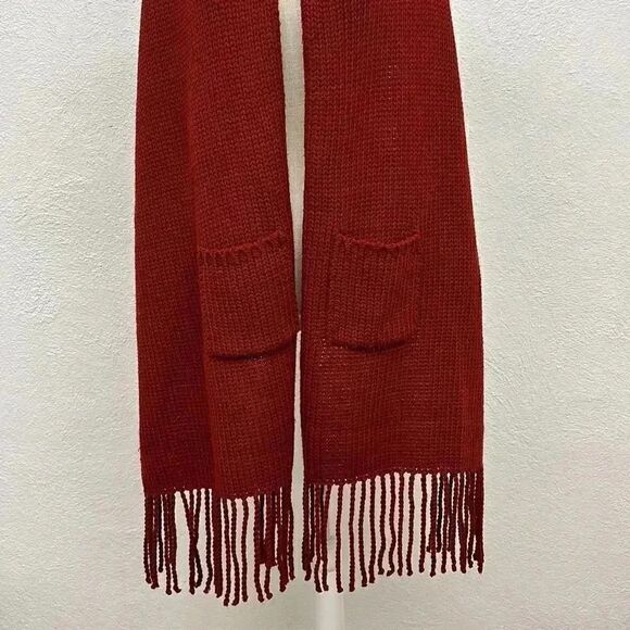 Scarf Shawl with Pockets - Picture 4 of 5